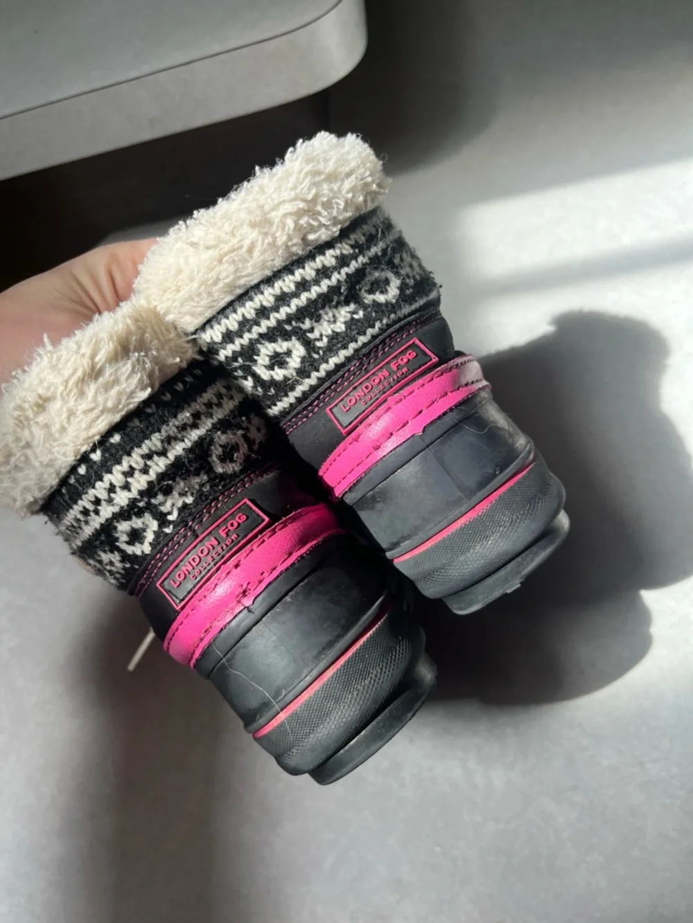 London Fog toddler snow boots size 8